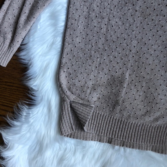 American Eagle Sweater - Picture 3 of 12